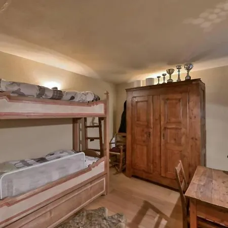 Casa vacanze Charming 3-bedroom In Courmayeur, Aosta Valley *